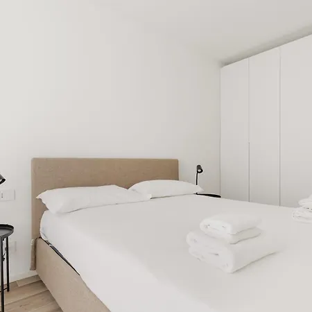 Guesthost - Modern In Moscova