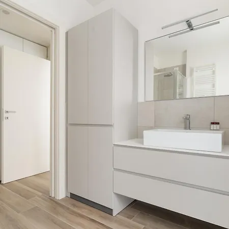 Apartament Guesthost - Modern In Moscova Mediolan