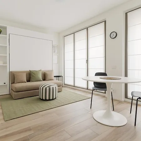 Guesthost - Modern In Moscova